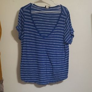 Short sleeve striped shirt